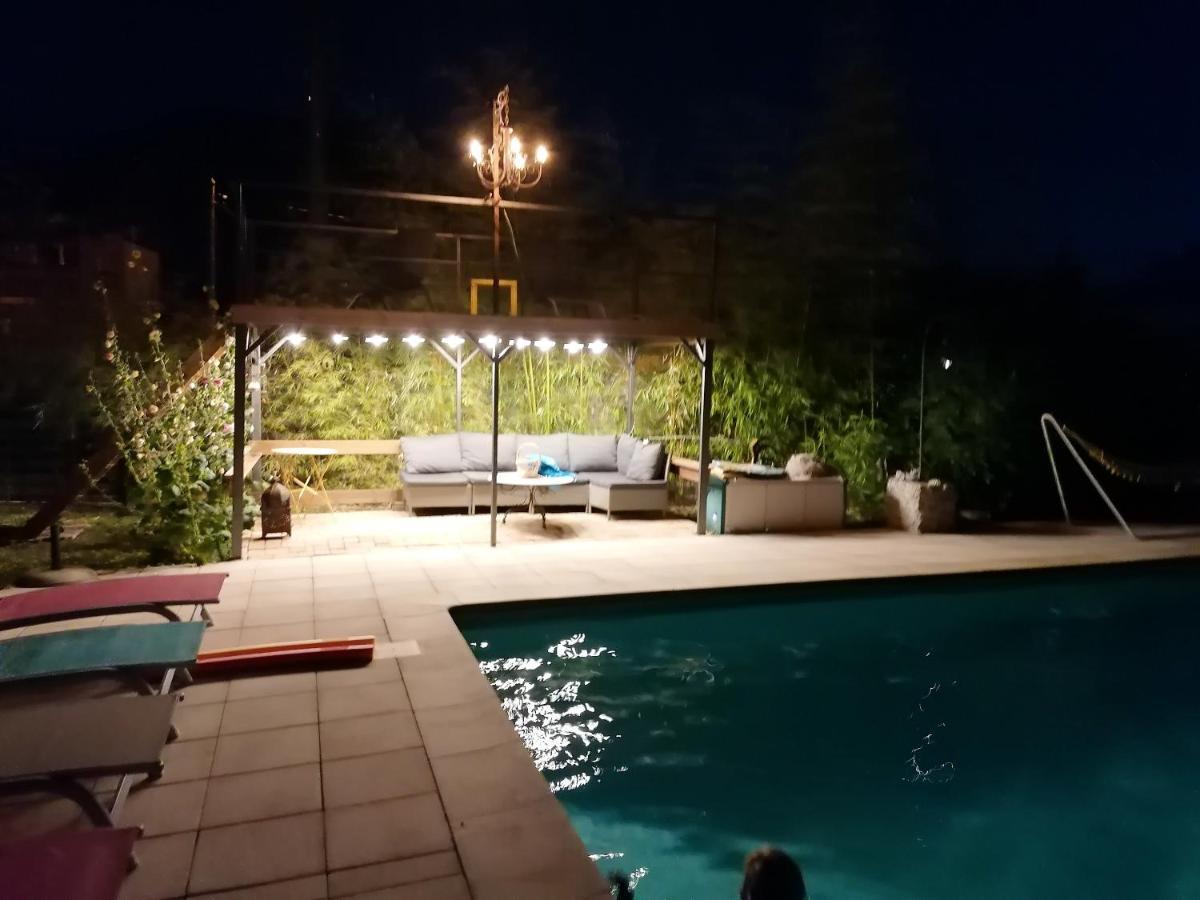 Appartement Lumineux A Voreppe Avec Piscine Exterior foto